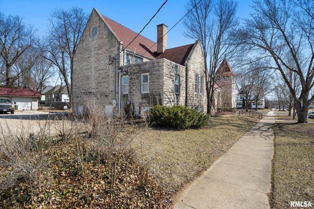 1601 NE MADISON Avenue, Peoria, IL 61603