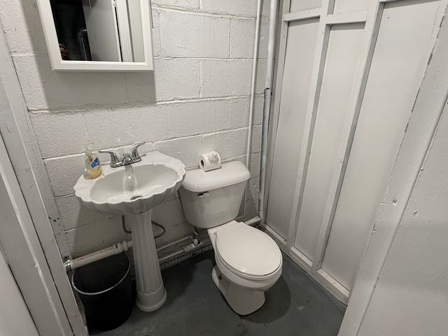 1417 Glenwood Avenue, Joliet, IL 60435