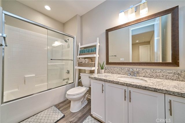 101 Trailblaze, Irvine, CA 92618