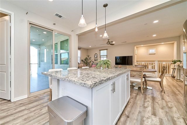 101 Trailblaze, Irvine, CA 92618