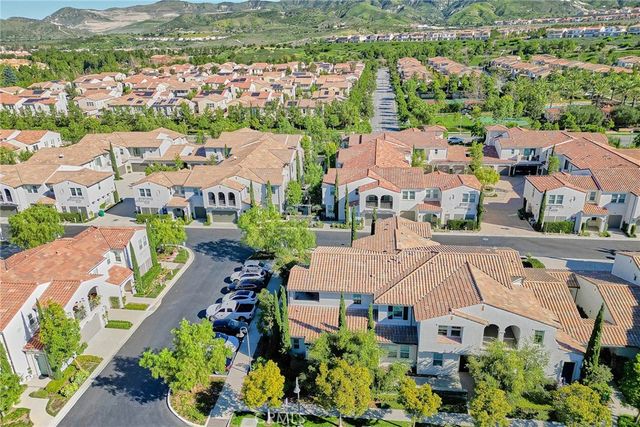 101 Trailblaze, Irvine, CA 92618