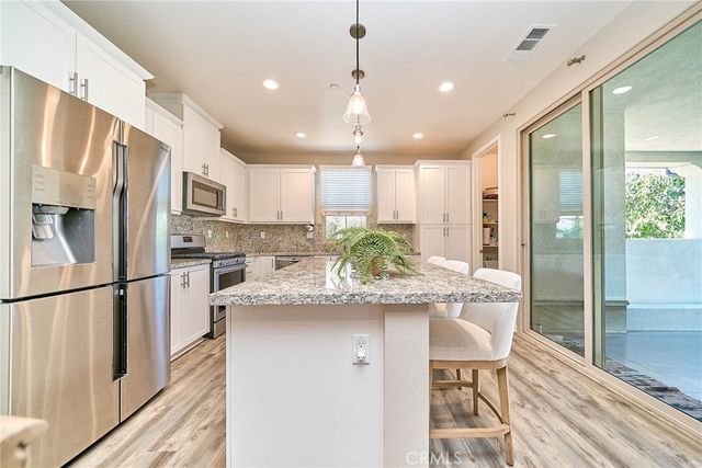 101 Trailblaze, Irvine, CA 92618