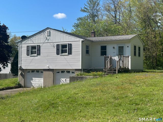 109 Beach Drive, Prospect, CT 06712