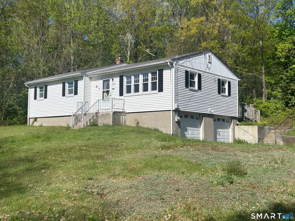 109 Beach Drive, Prospect, CT 06712