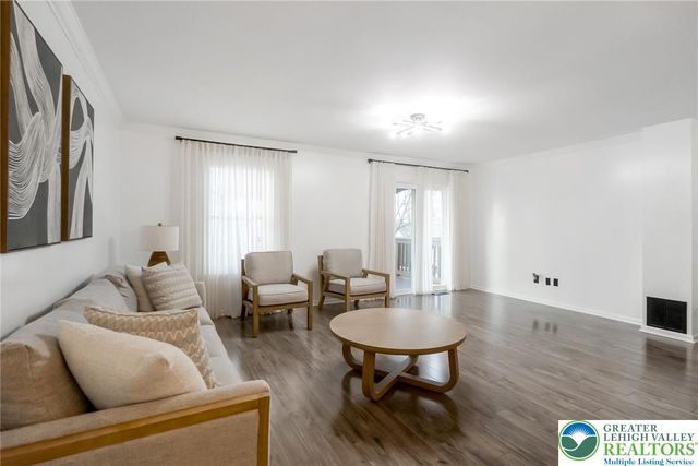 317 West 2nd Street, Alburtis Boro, PA 18011