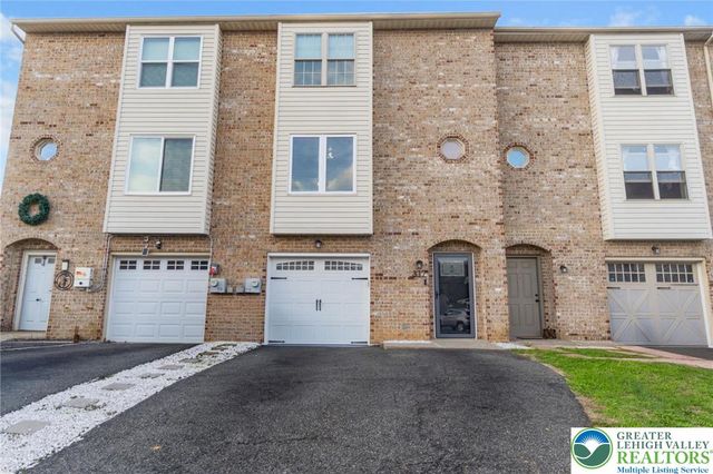 317 West 2nd Street, Alburtis Boro, PA 18011