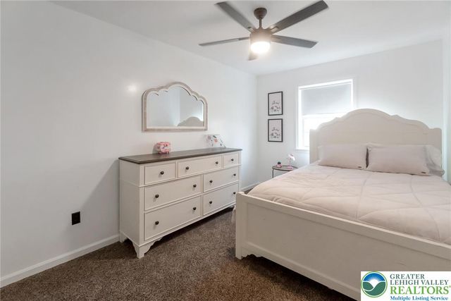 317 West 2nd Street, Alburtis Boro, PA 18011