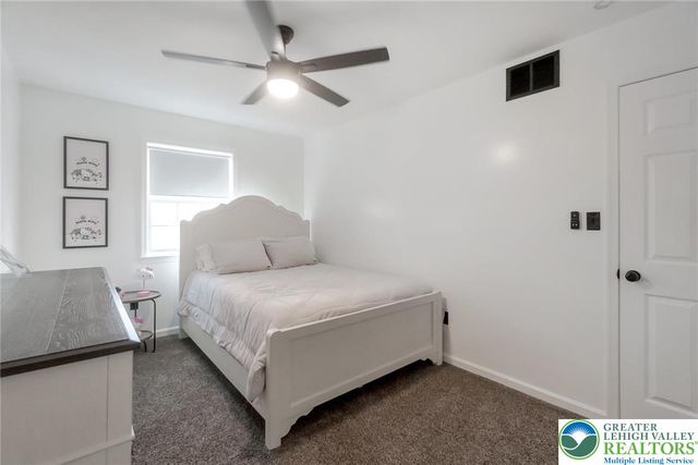 317 West 2nd Street, Alburtis Boro, PA 18011