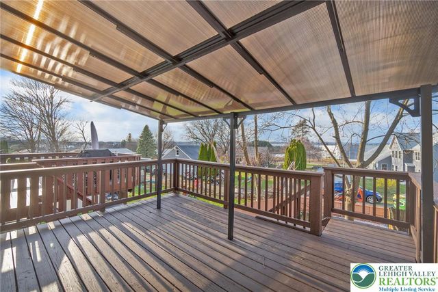 317 West 2nd Street, Alburtis Boro, PA 18011