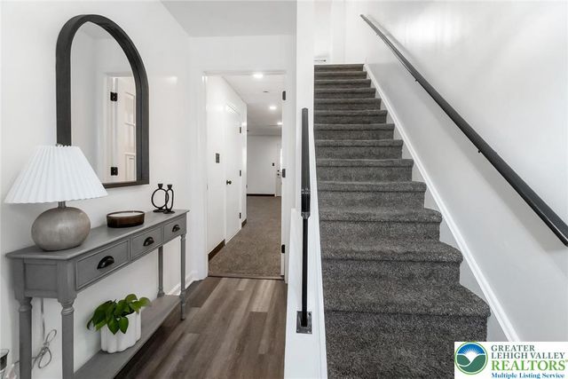 317 West 2nd Street, Alburtis Boro, PA 18011