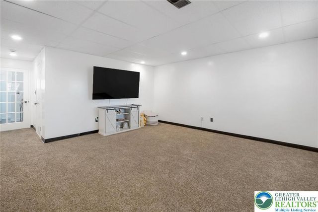 317 West 2nd Street, Alburtis Boro, PA 18011