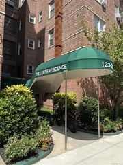 123-25 82nd Avenue 3P, Kew Gardens, NY 11415