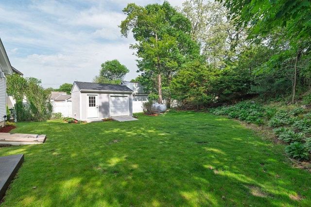 1388 Central St, Stoughton, MA 02072