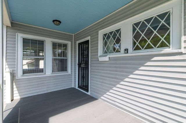 1388 Central St, Stoughton, MA 02072