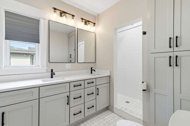 1388 Central St, Stoughton, MA 02072