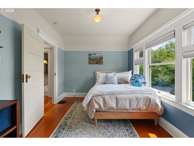 3554 Ne 26TH Ave, Portland, OR 97212