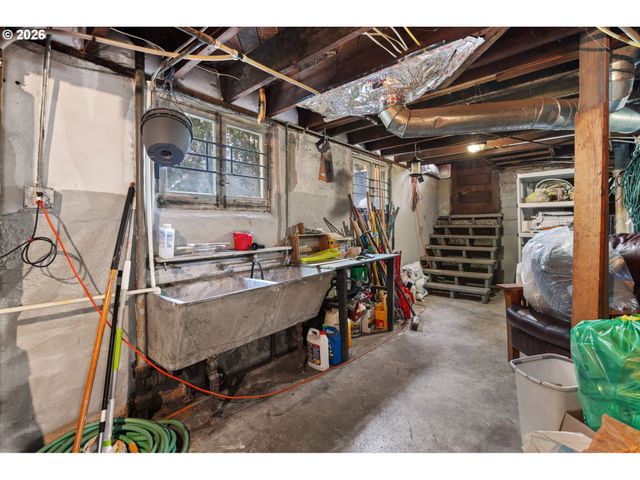 3554 Ne 26TH Ave, Portland, OR 97212
