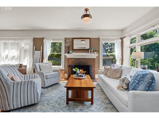 3554 Ne 26TH Ave, Portland, OR 97212