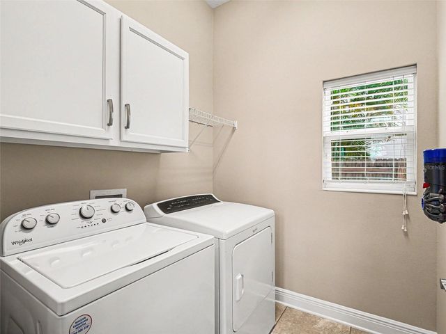 2424 WOOD STREET, Sarasota, FL 34237