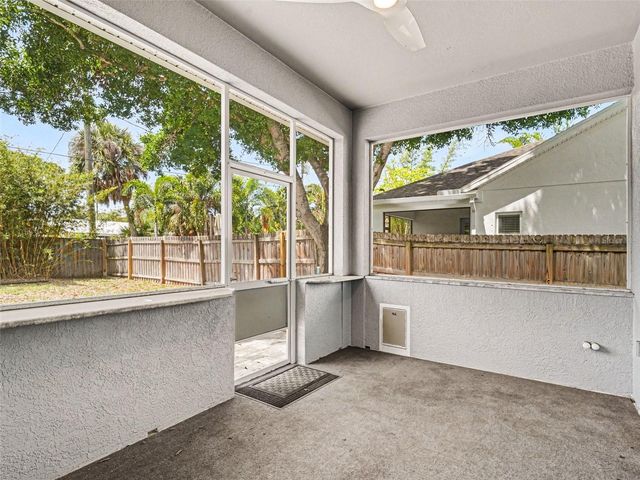 2424 WOOD STREET, Sarasota, FL 34237