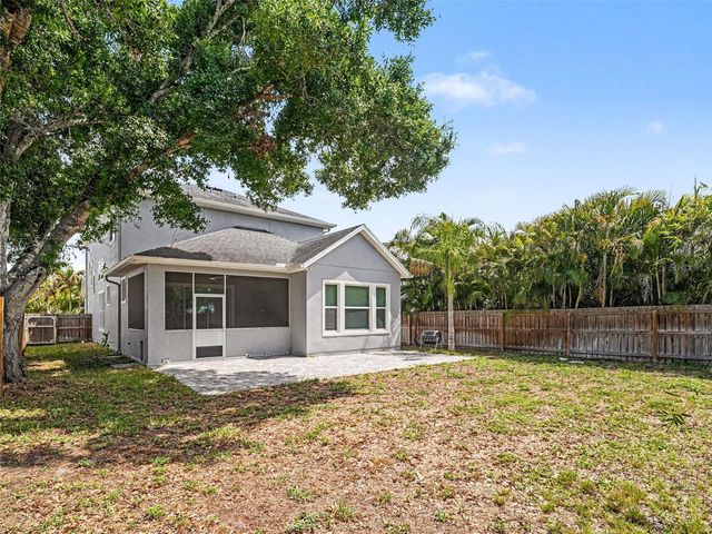 2424 WOOD STREET, Sarasota, FL 34237