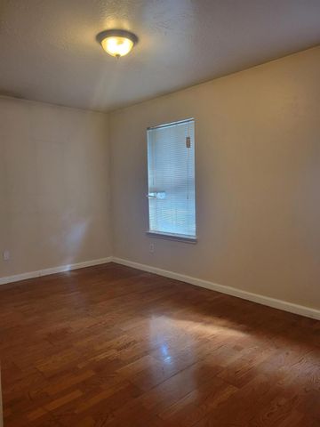 8823 Roaring Point Drive, Houston, TX 77088