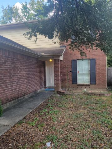 8823 Roaring Point Drive, Houston, TX 77088