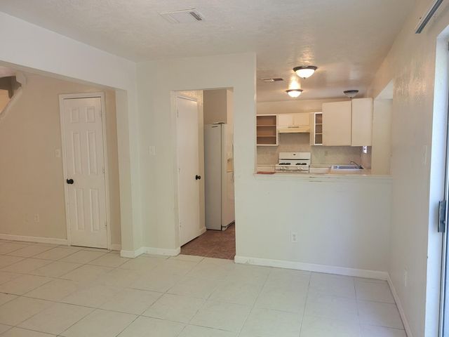 8823 Roaring Point Drive, Houston, TX 77088
