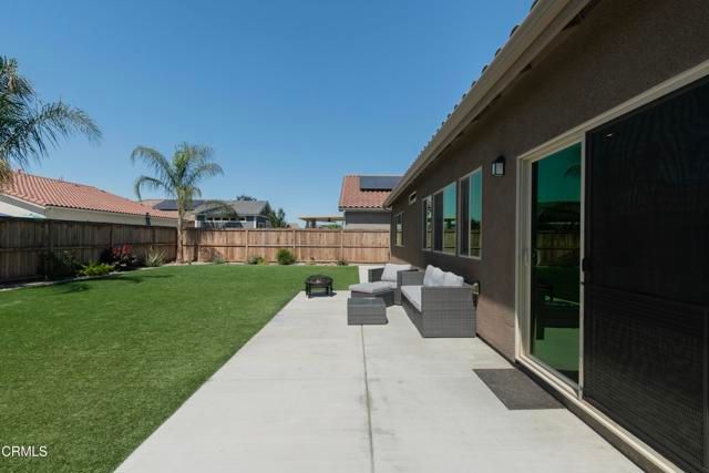 3317 Whispering Forest Lane, Shafter, CA 93263