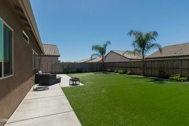 3317 Whispering Forest Lane, Shafter, CA 93263