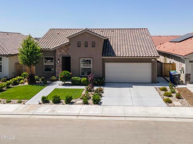 3317 Whispering Forest Lane, Shafter, CA 93263