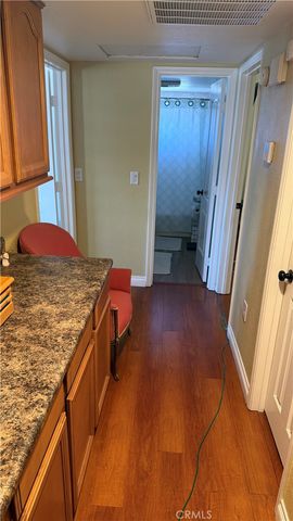 573 N Girard, Hemet, CA 92544