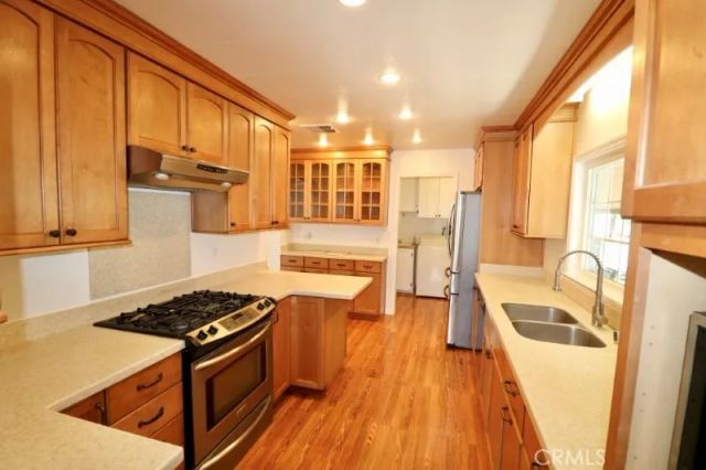 1381 Harbor Lake 32, Brea, CA 92821