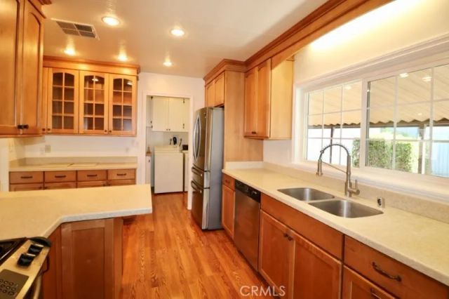 1381 Harbor Lake 32, Brea, CA 92821