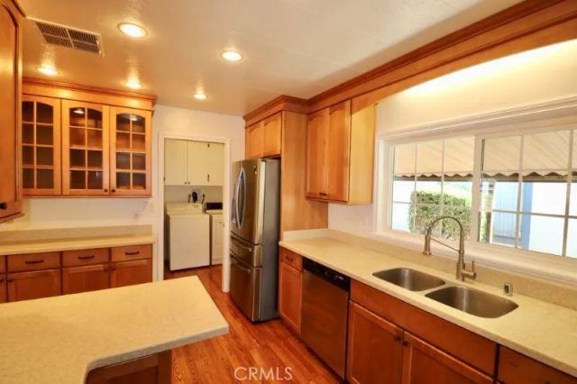 1381 Harbor Lake 32, Brea, CA 92821