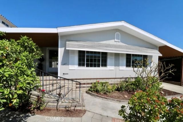 1381 Harbor Lake 32, Brea, CA 92821