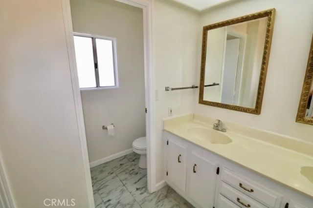 1381 Harbor Lake 32, Brea, CA 92821