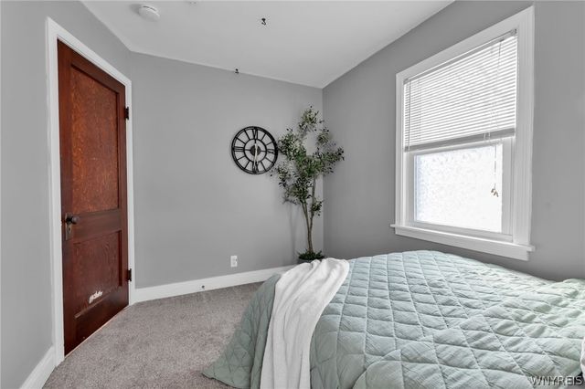 16 Woodcrest Drive, Amherst, NY 14226