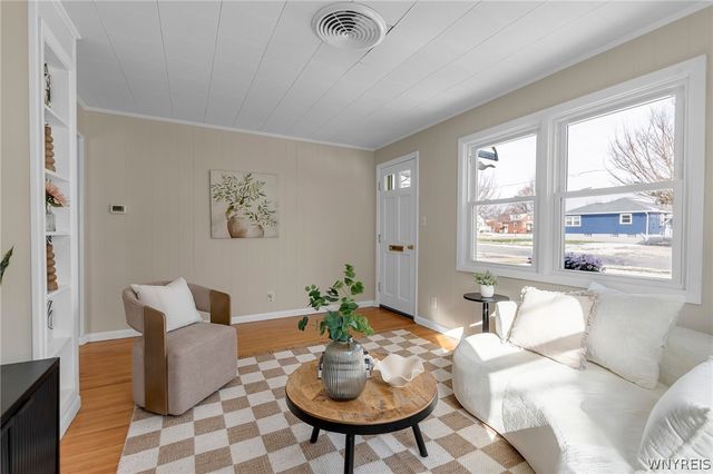 16 Woodcrest Drive, Amherst, NY 14226