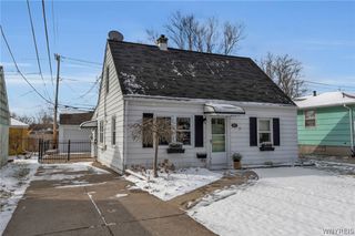 16 Woodcrest Drive, Amherst, NY 14226