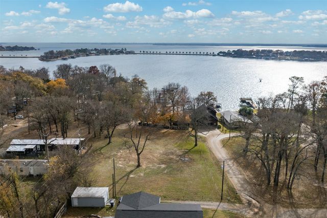 196 Scenic Drive, Mabank, TX 75156