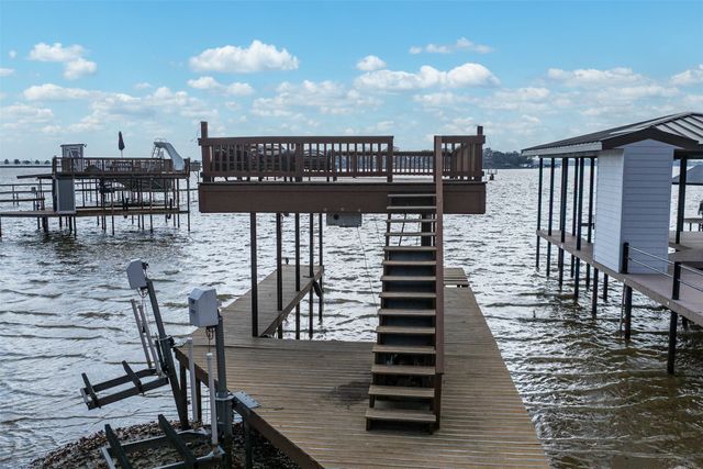 196 Scenic Drive, Mabank, TX 75156