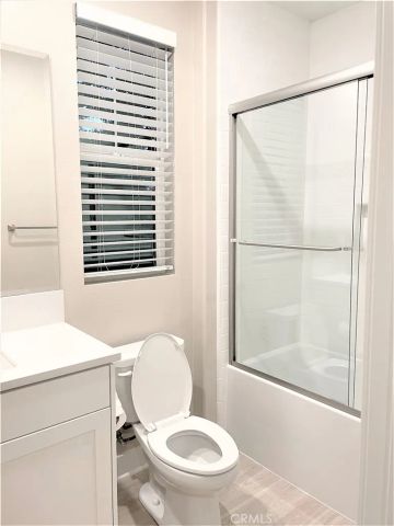 116 Scale, Irvine, CA 92618