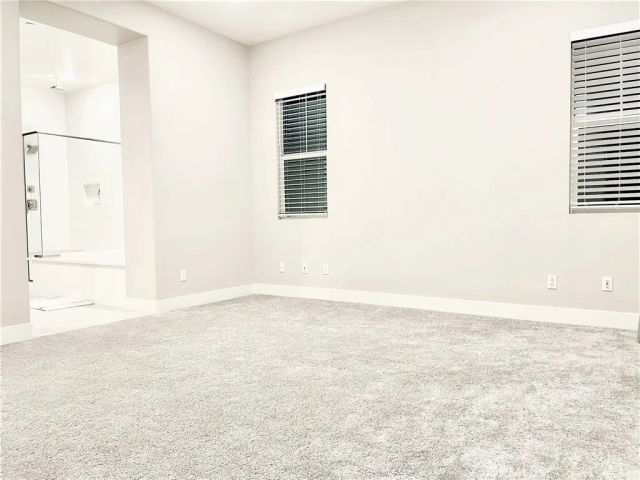 116 Scale, Irvine, CA 92618