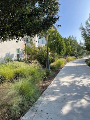 116 Scale, Irvine, CA 92618