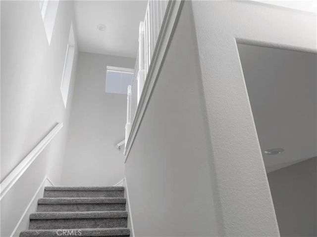 116 Scale, Irvine, CA 92618