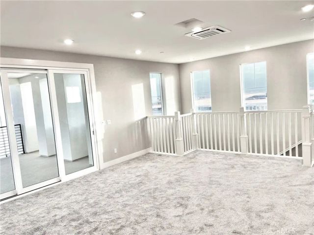 116 Scale, Irvine, CA 92618