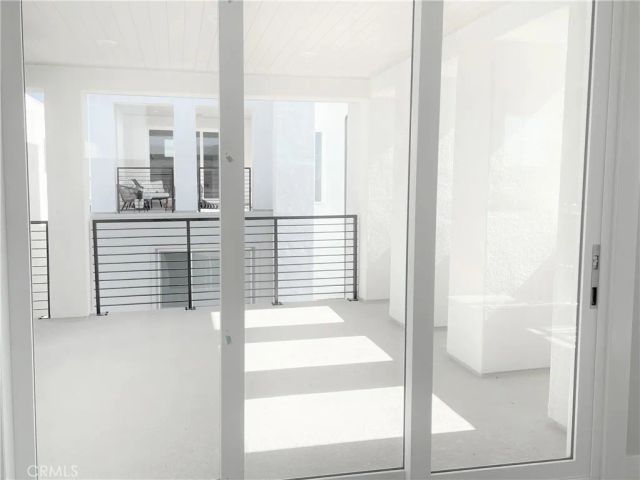 116 Scale, Irvine, CA 92618