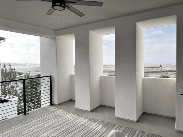 116 Scale, Irvine, CA 92618