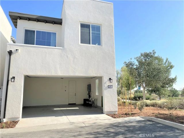 116 Scale, Irvine, CA 92618